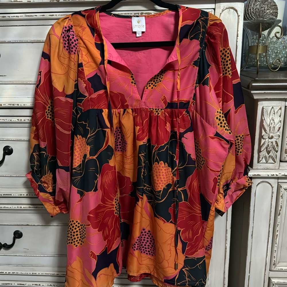 J.Marie women’s Asher puff sleeve tunic